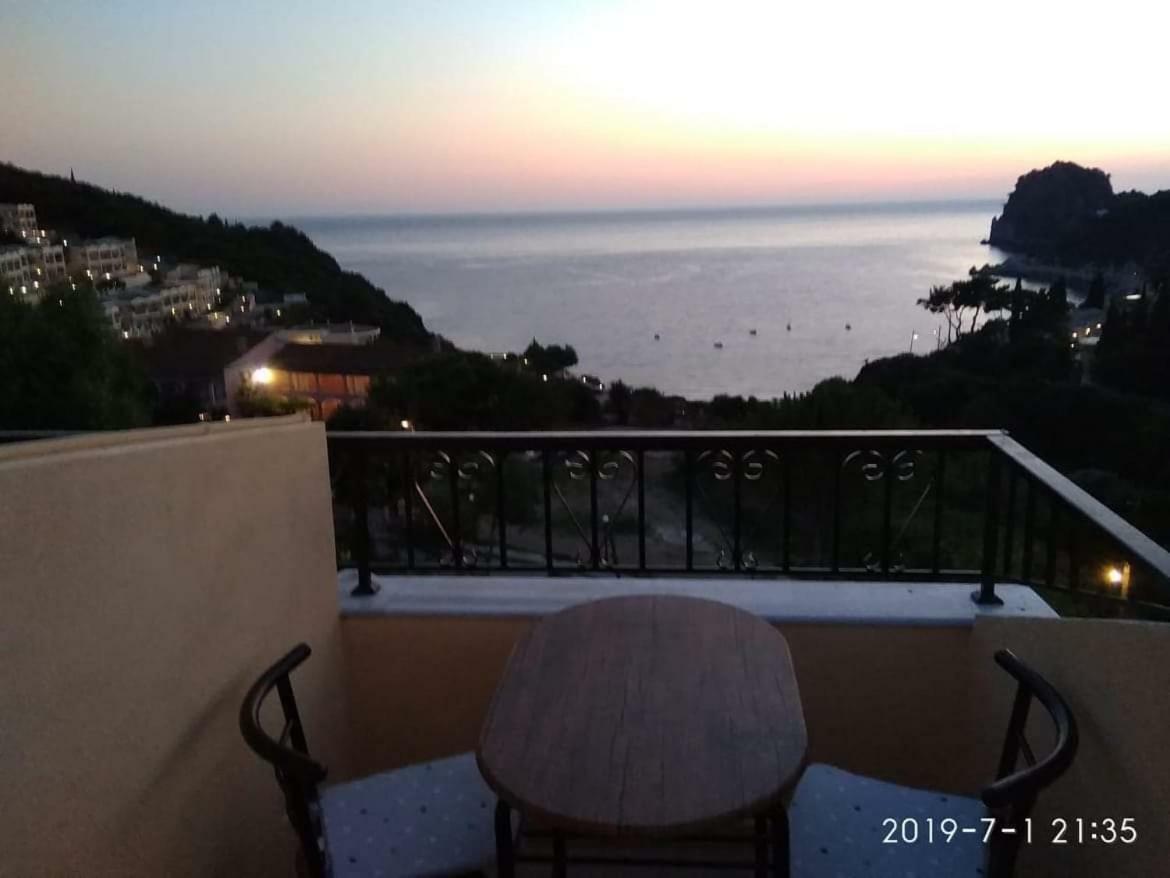 Apartamento Ermones Mare Exterior foto