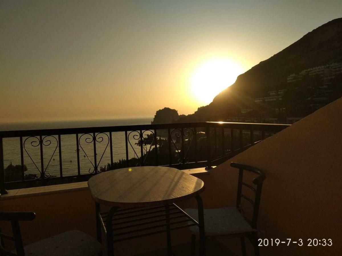 Apartamento Ermones Mare Exterior foto